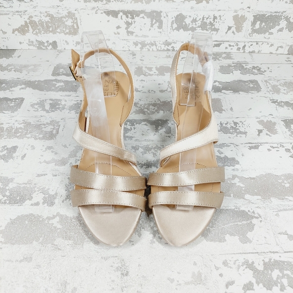 NEW Naturalizer Taimi Gold Cream Faux Leather Slingback Heeled Sandals I597 - Picture 7 of 12